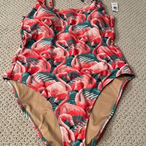New old navy one piece swimsuit